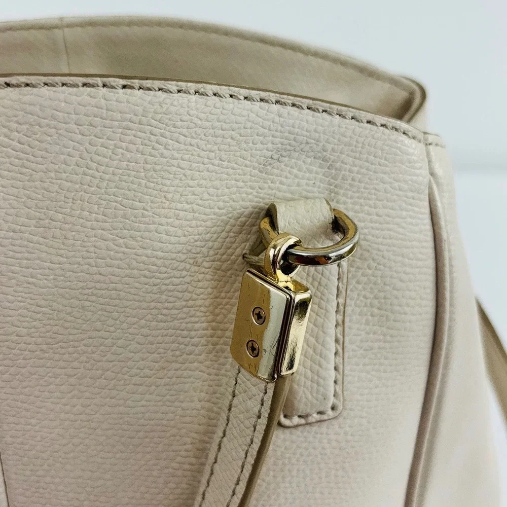 Coach Minetta Ivory Crossgrain Leather Satchel Crossbody Bag F34607